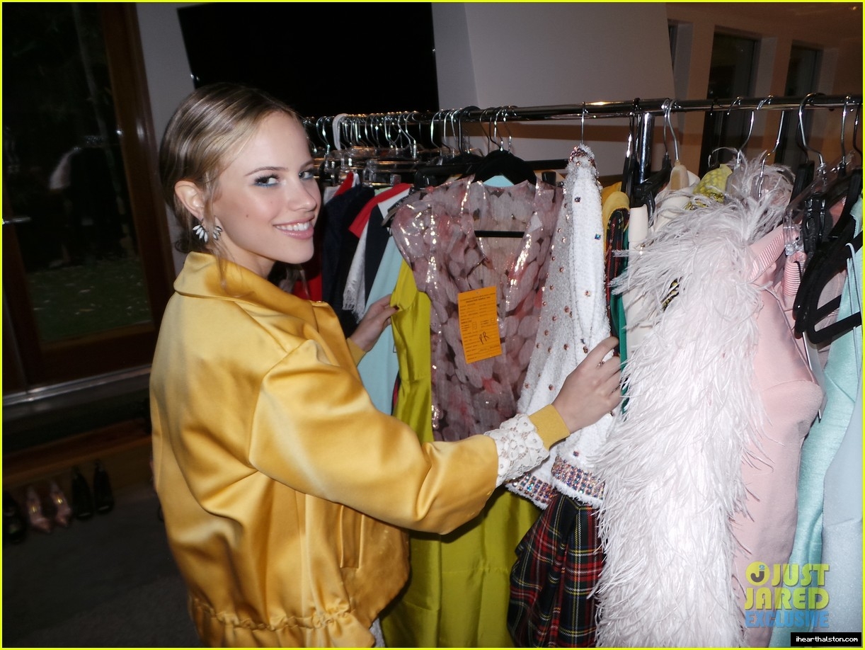 halston-sage-spotlight-behind-the-scenes-04.jpg