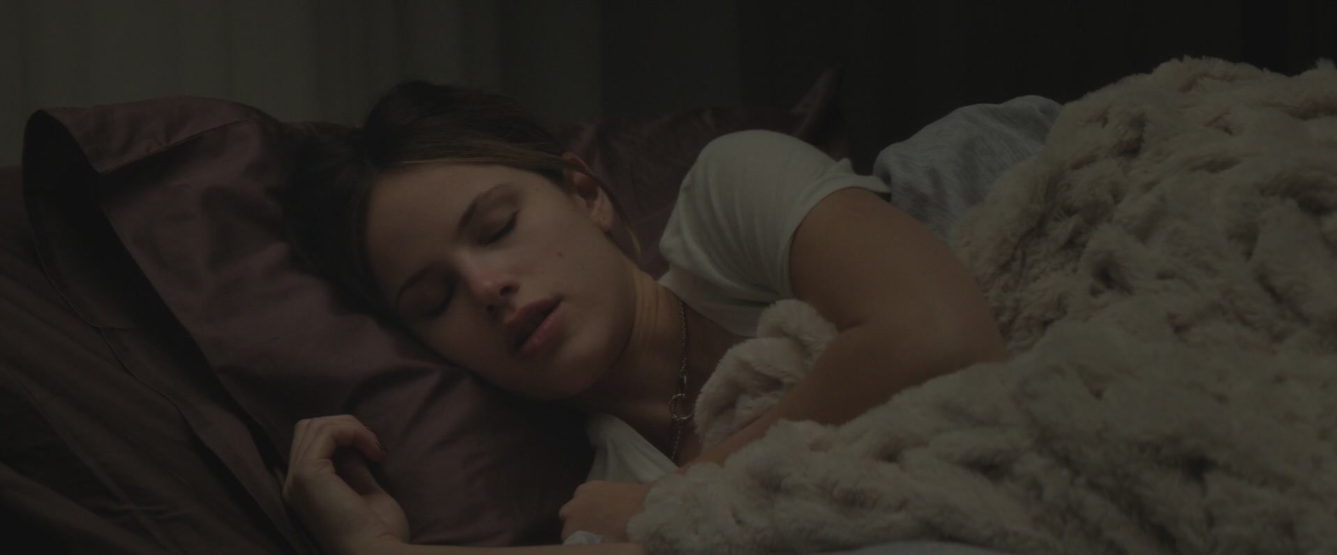 iHeartHalston_HalstonSageNet_BeforeIFallScreencaps_671.jpg