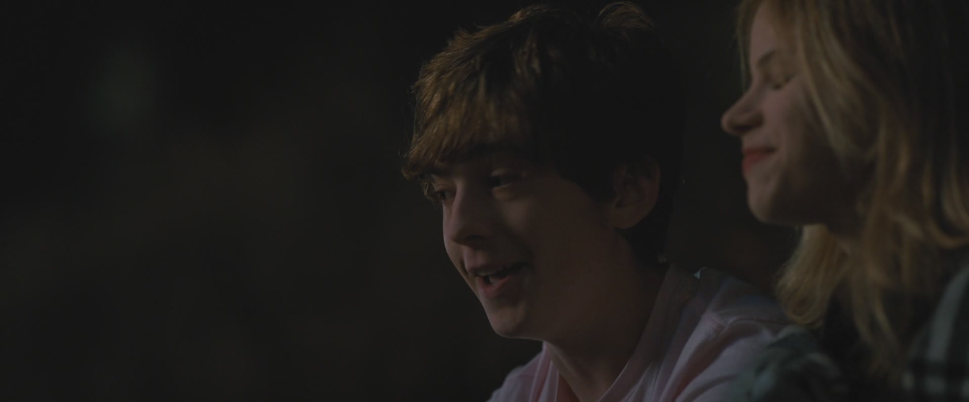 iHeartHalston_HalstonSageNet_PaperTownsScreencaptures_490.jpg