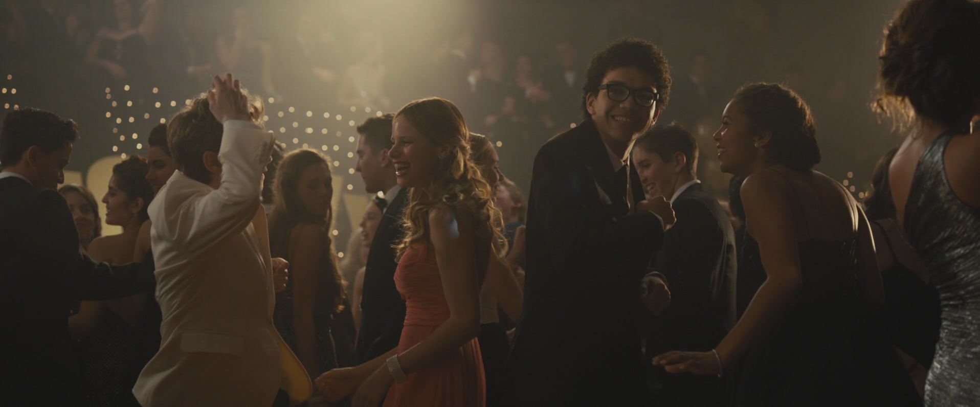 iHeartHalston_HalstonSageNet_PaperTownsScreencaptures_624.jpg