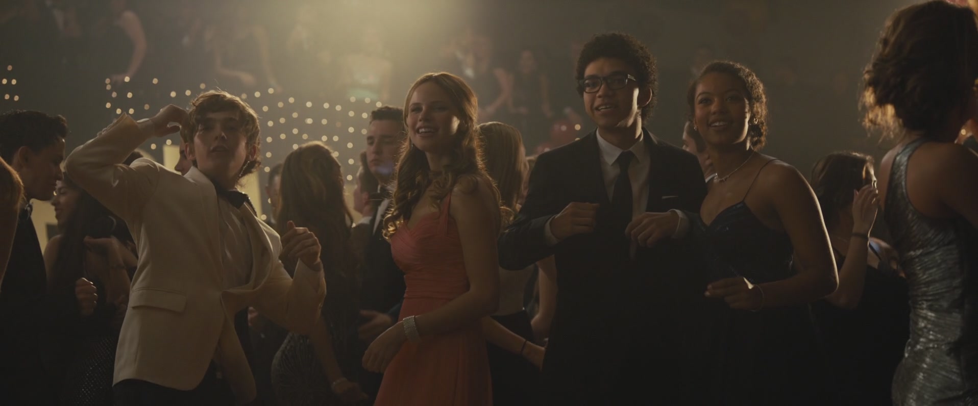 iHeartHalston_HalstonSageNet_PaperTownsScreencaptures_628.jpg