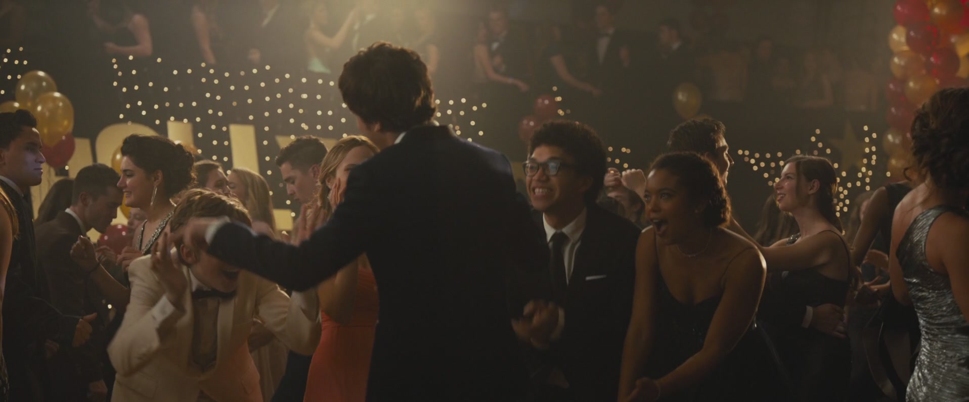 iHeartHalston_HalstonSageNet_PaperTownsScreencaptures_635.jpg