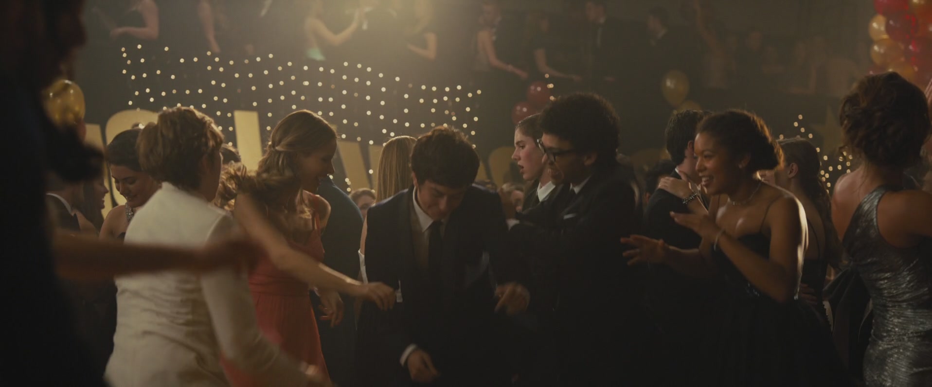 iHeartHalston_HalstonSageNet_PaperTownsScreencaptures_644.jpg