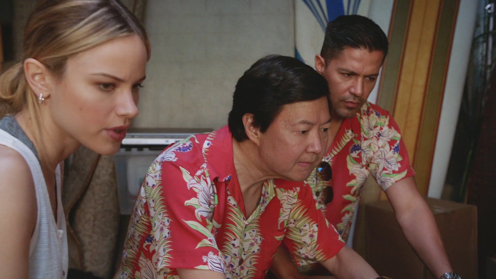 iHeartHalston_MagnumPI_1x12_151.jpg