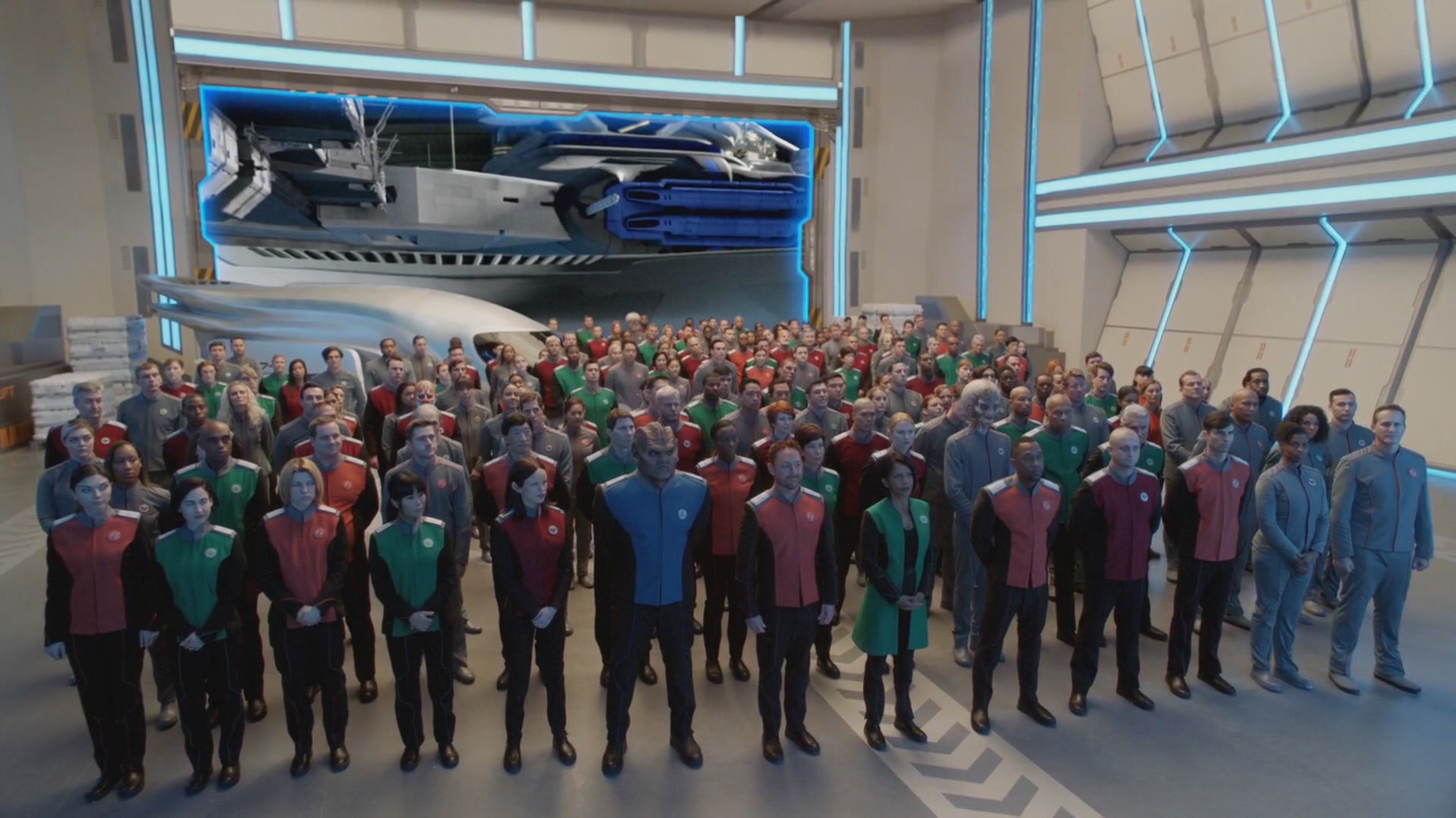 iHeartHalston_HalstonSageNet_TheOrville1x01Screencaps_002.jpg