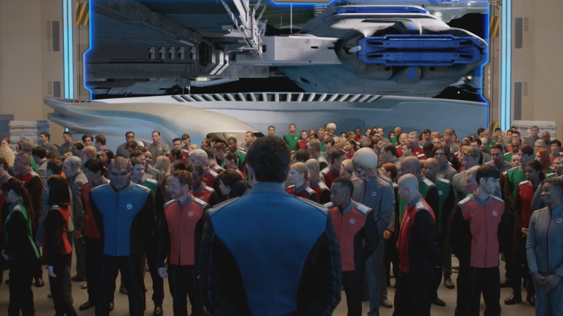 iHeartHalston_HalstonSageNet_TheOrville1x01Screencaps_005.jpg