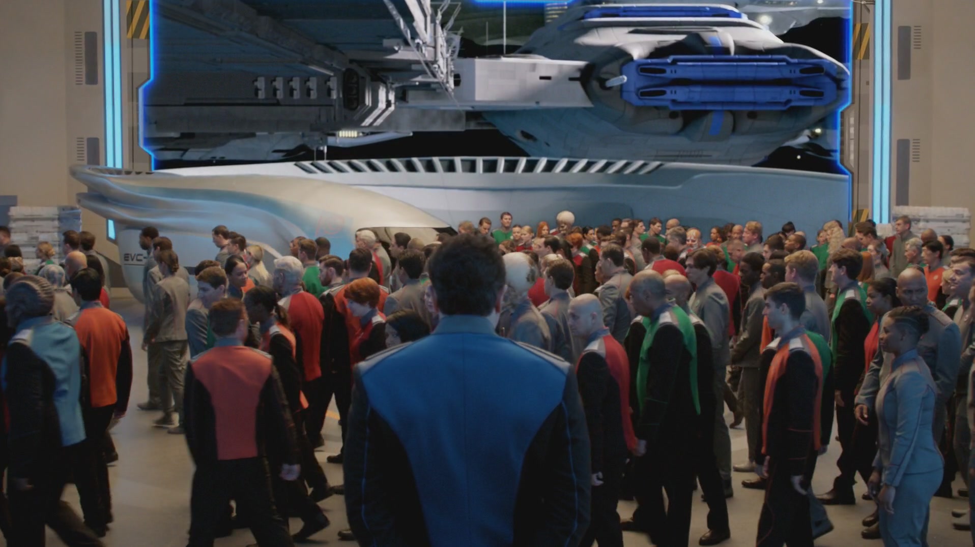 iHeartHalston_HalstonSageNet_TheOrville1x01Screencaps_007.jpg