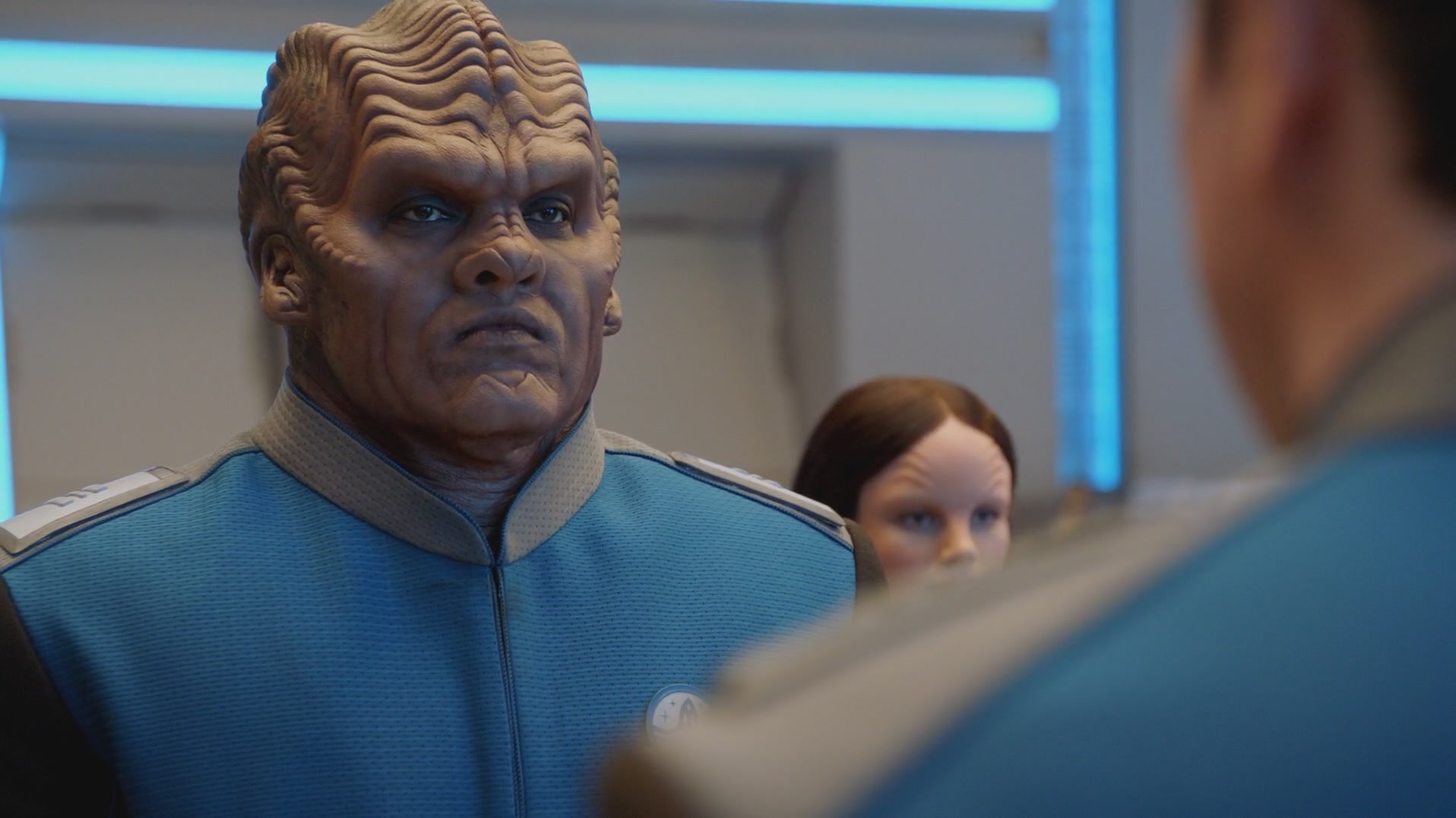 iHeartHalston_HalstonSageNet_TheOrville1x01Screencaps_040.jpg