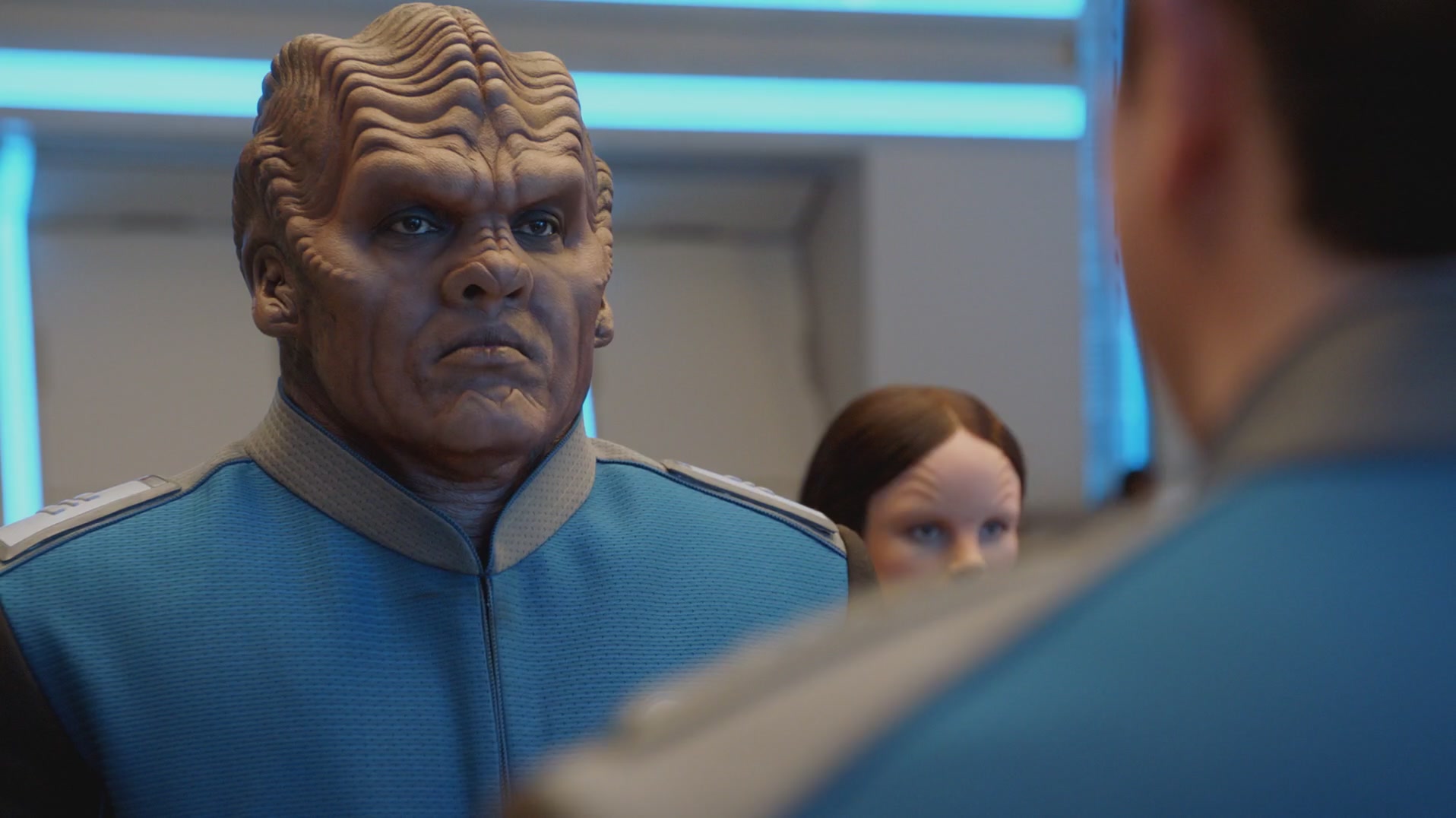 iHeartHalston_HalstonSageNet_TheOrville1x01Screencaps_043.jpg