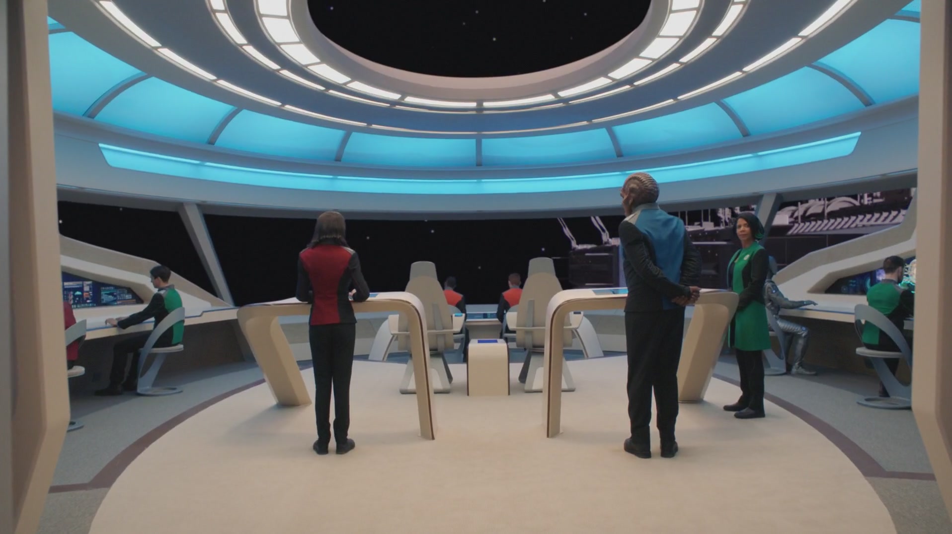 iHeartHalston_HalstonSageNet_TheOrville1x01Screencaps_055.jpg