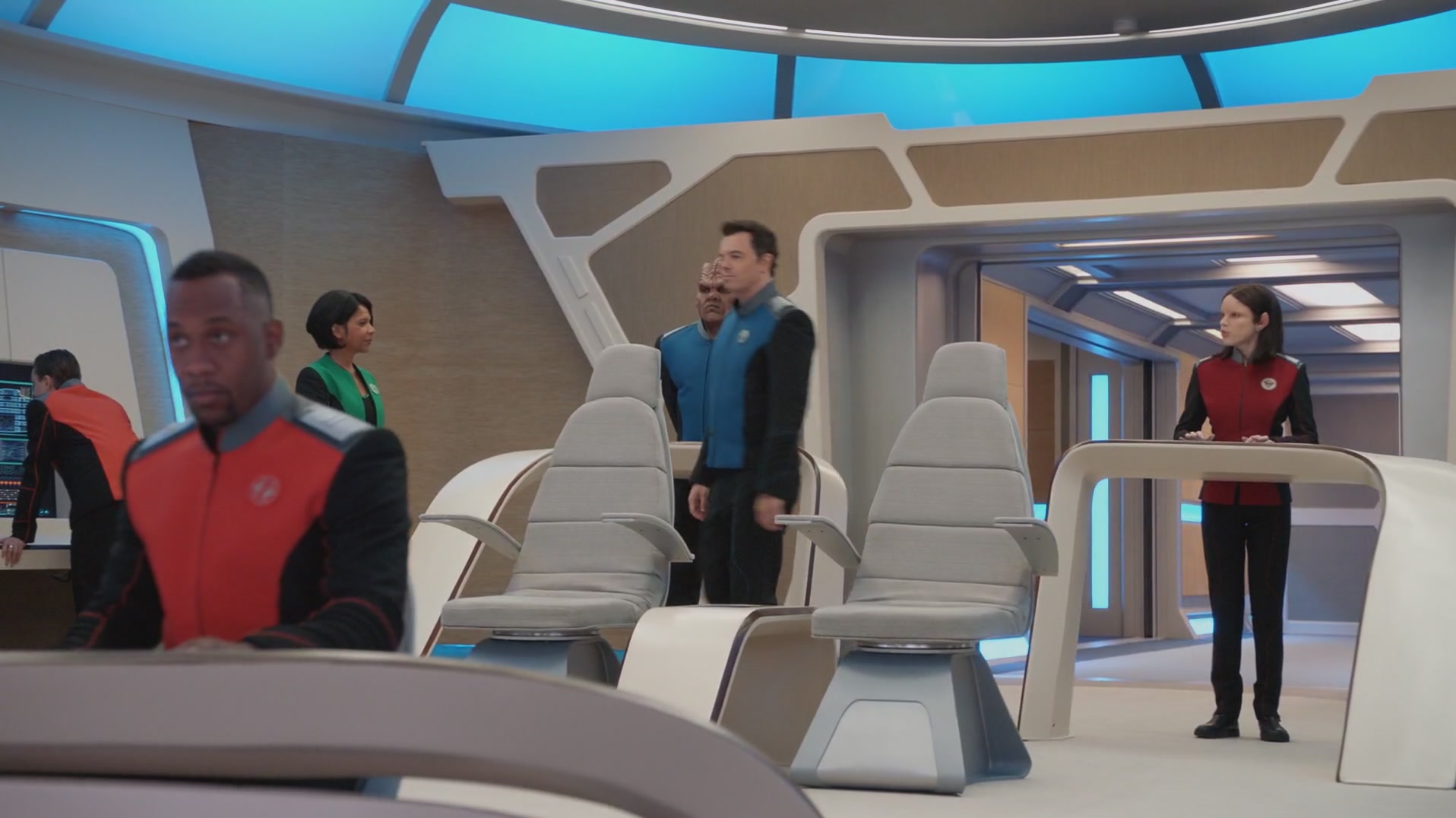 iHeartHalston_HalstonSageNet_TheOrville1x01Screencaps_061.jpg