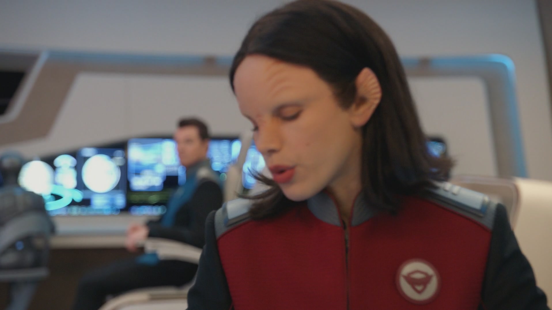 iHeartHalston_HalstonSageNet_TheOrville1x01Screencaps_086.jpg