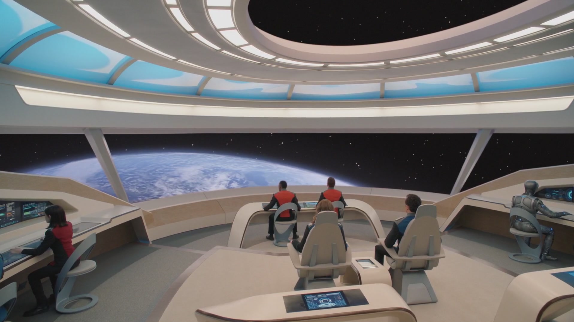 iHeartHalston_HalstonSageNet_TheOrville1x01Screencaps_108.jpg