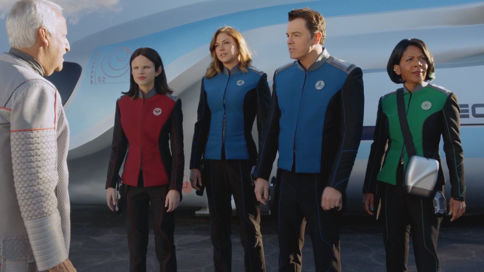 iHeartHalston_HalstonSageNet_TheOrville1x01Screencaps_110.jpg