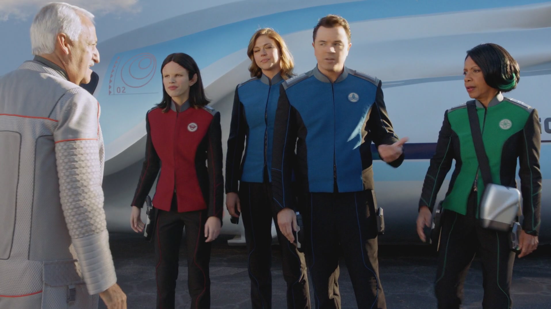 iHeartHalston_HalstonSageNet_TheOrville1x01Screencaps_113.jpg