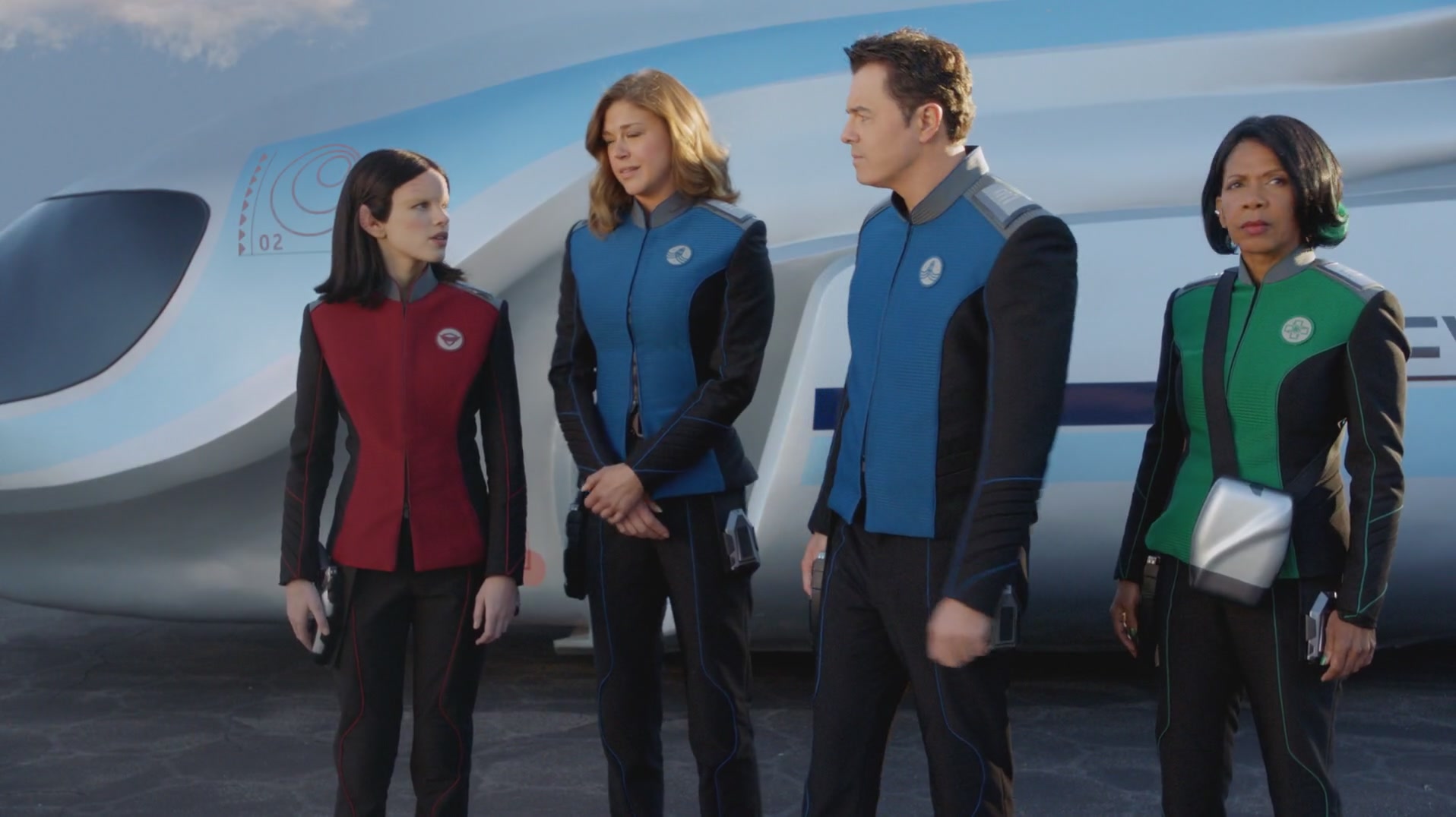 iHeartHalston_HalstonSageNet_TheOrville1x01Screencaps_114.jpg