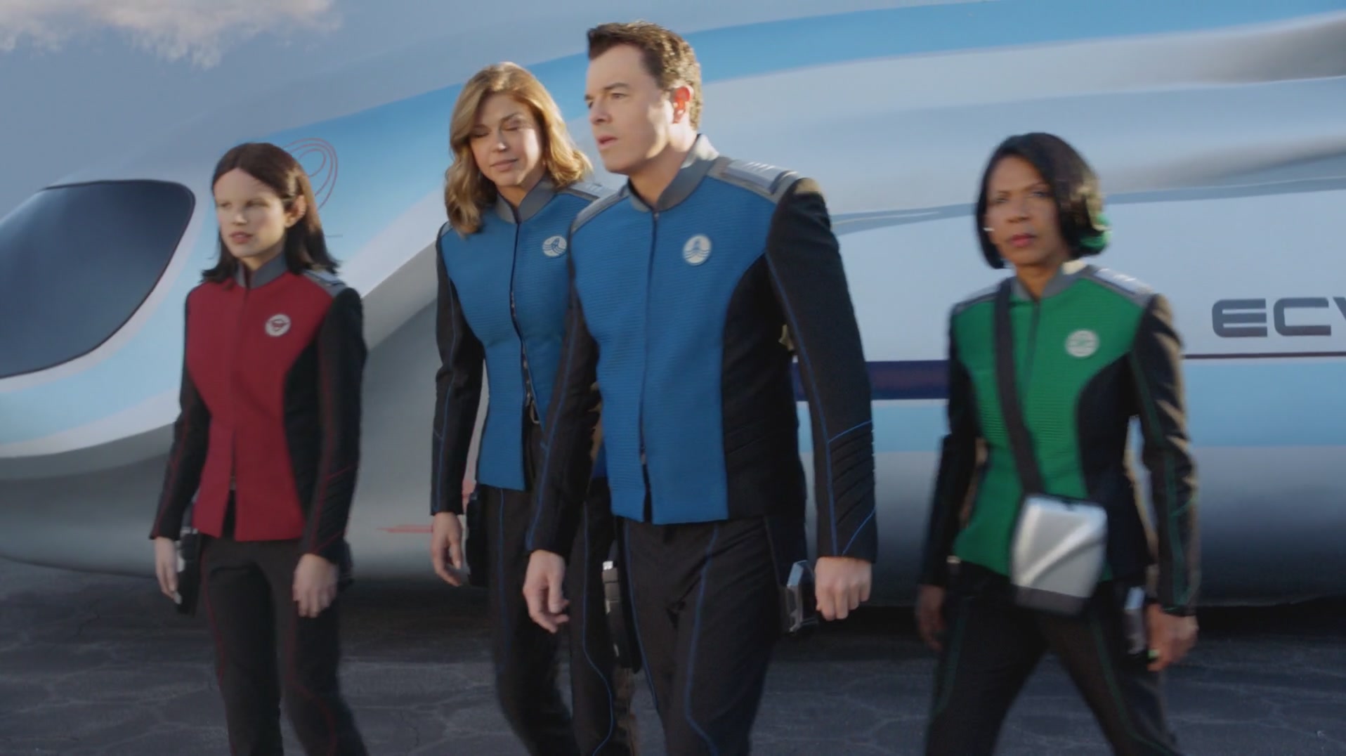 iHeartHalston_HalstonSageNet_TheOrville1x01Screencaps_115.jpg