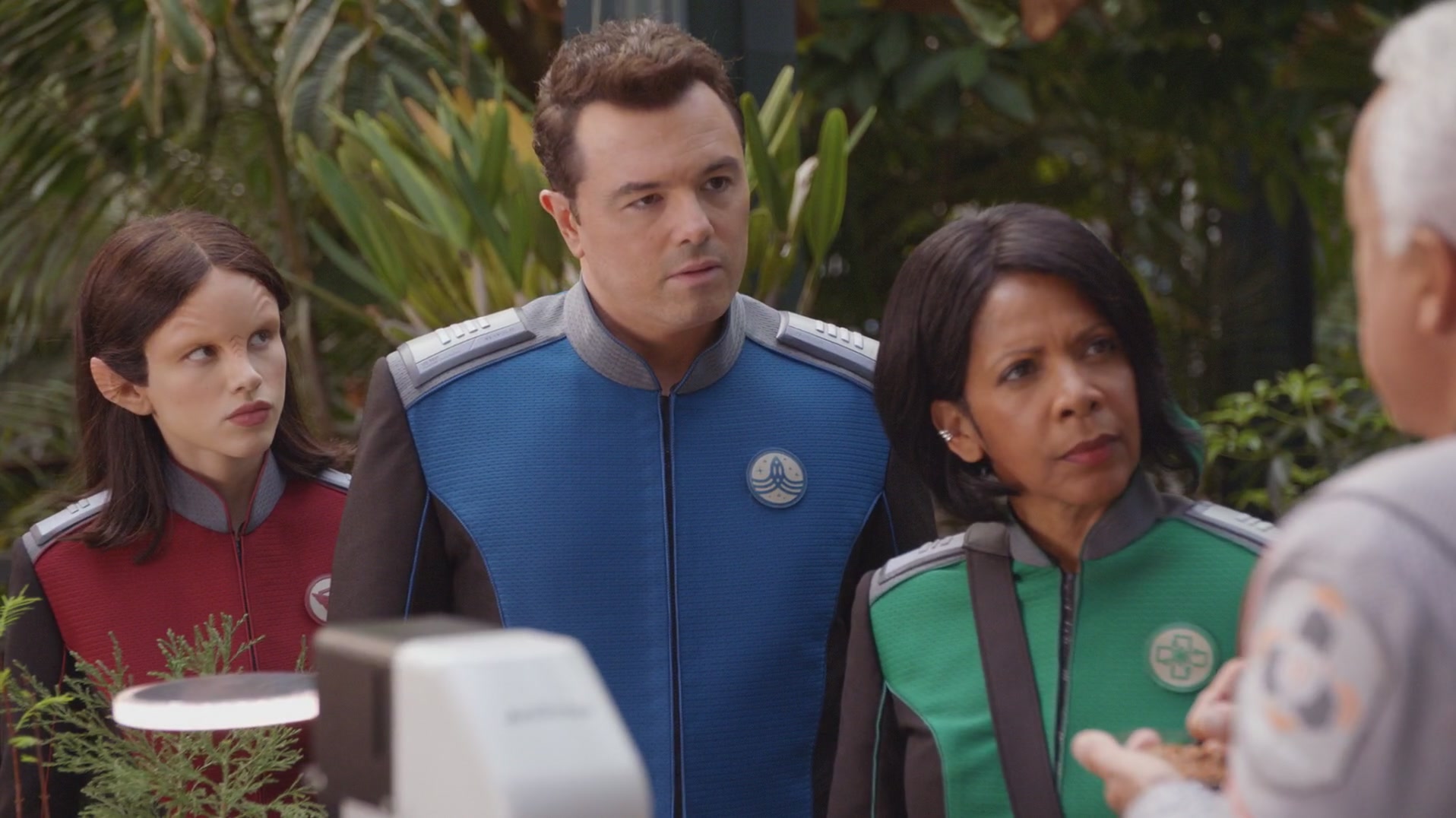 iHeartHalston_HalstonSageNet_TheOrville1x01Screencaps_143.jpg