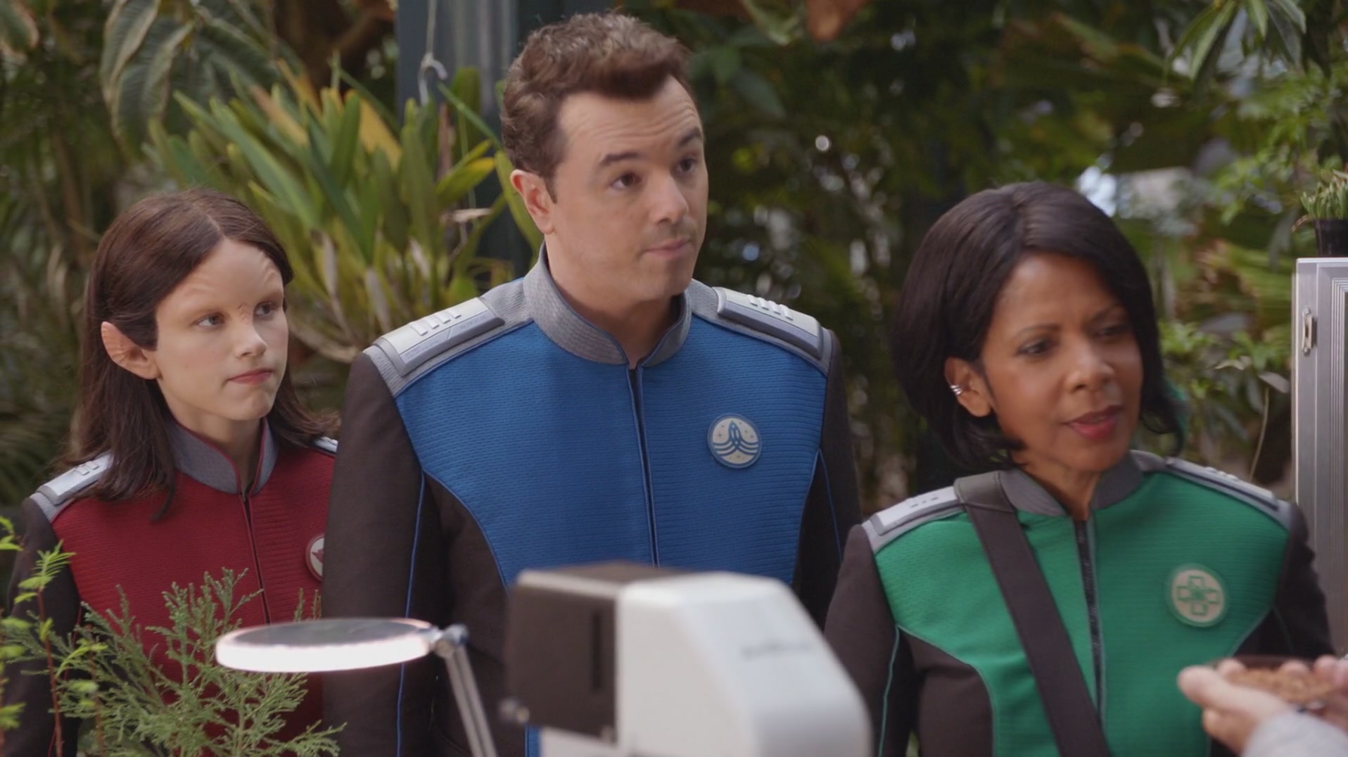 iHeartHalston_HalstonSageNet_TheOrville1x01Screencaps_145.jpg