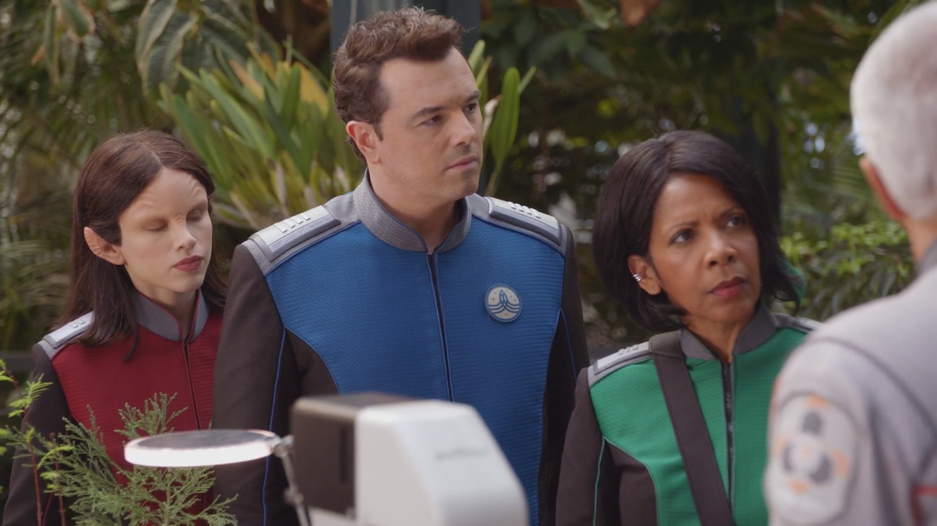 iHeartHalston_HalstonSageNet_TheOrville1x01Screencaps_152.jpg