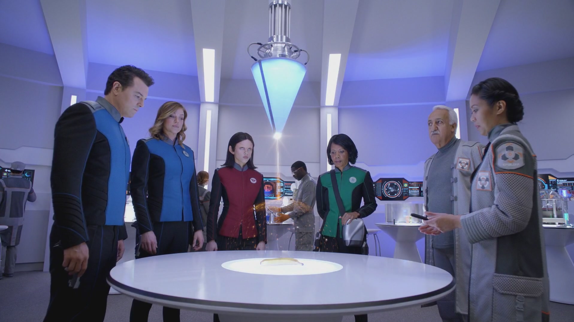 iHeartHalston_HalstonSageNet_TheOrville1x01Screencaps_166.jpg