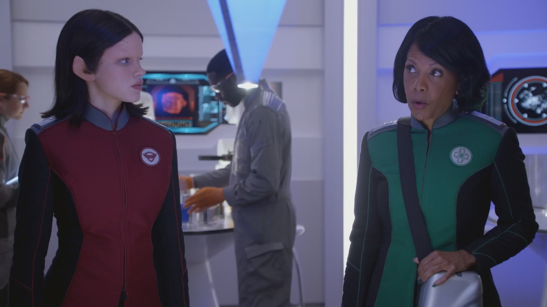 iHeartHalston_HalstonSageNet_TheOrville1x01Screencaps_168.jpg