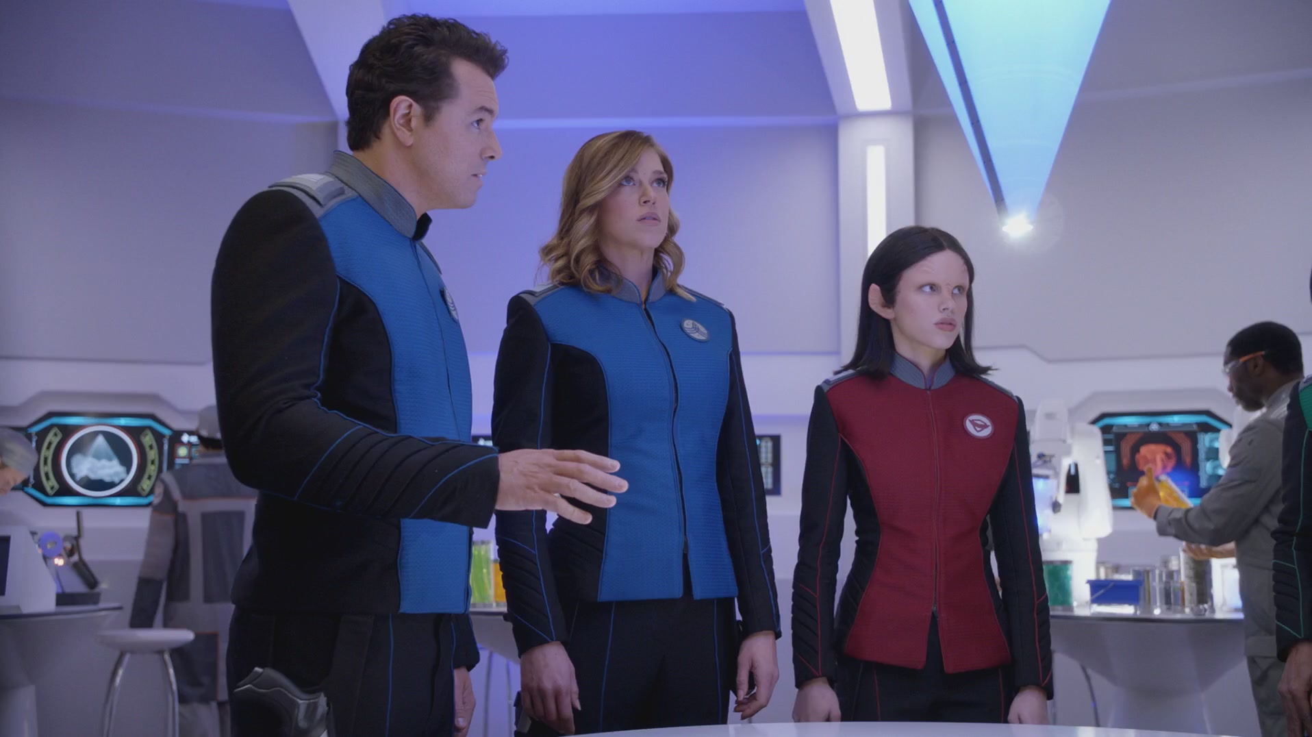 iHeartHalston_HalstonSageNet_TheOrville1x01Screencaps_173.jpg