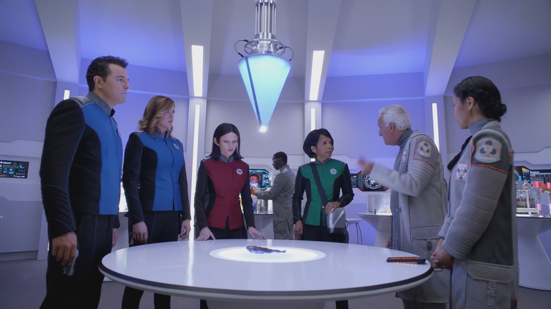 iHeartHalston_HalstonSageNet_TheOrville1x01Screencaps_176.jpg