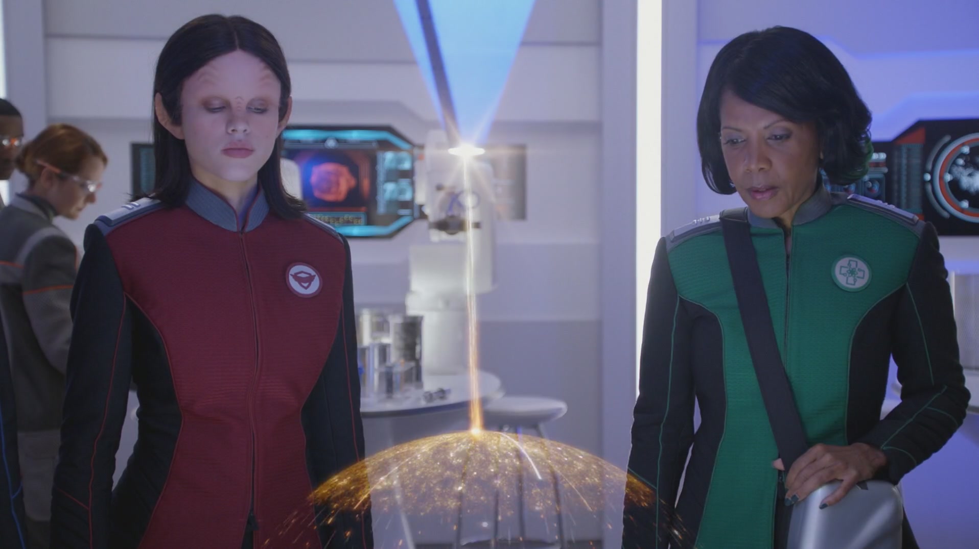 iHeartHalston_HalstonSageNet_TheOrville1x01Screencaps_190.jpg