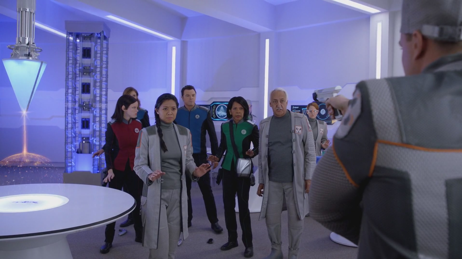 iHeartHalston_HalstonSageNet_TheOrville1x01Screencaps_203.jpg