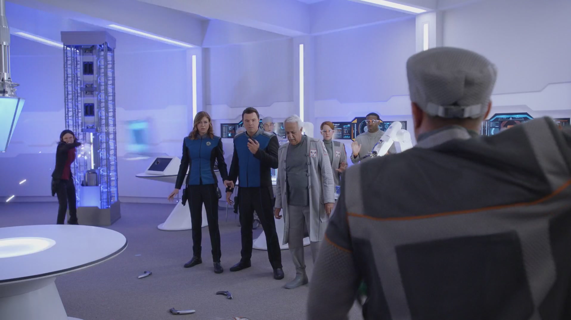 iHeartHalston_HalstonSageNet_TheOrville1x01Screencaps_214.jpg