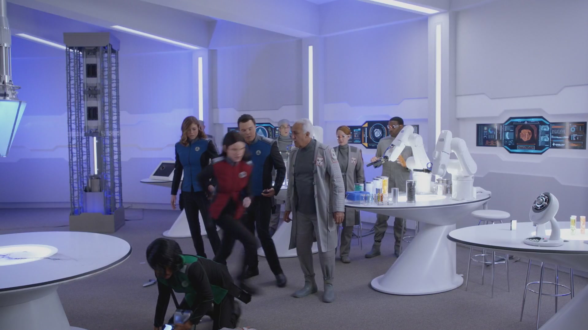 iHeartHalston_HalstonSageNet_TheOrville1x01Screencaps_217.jpg