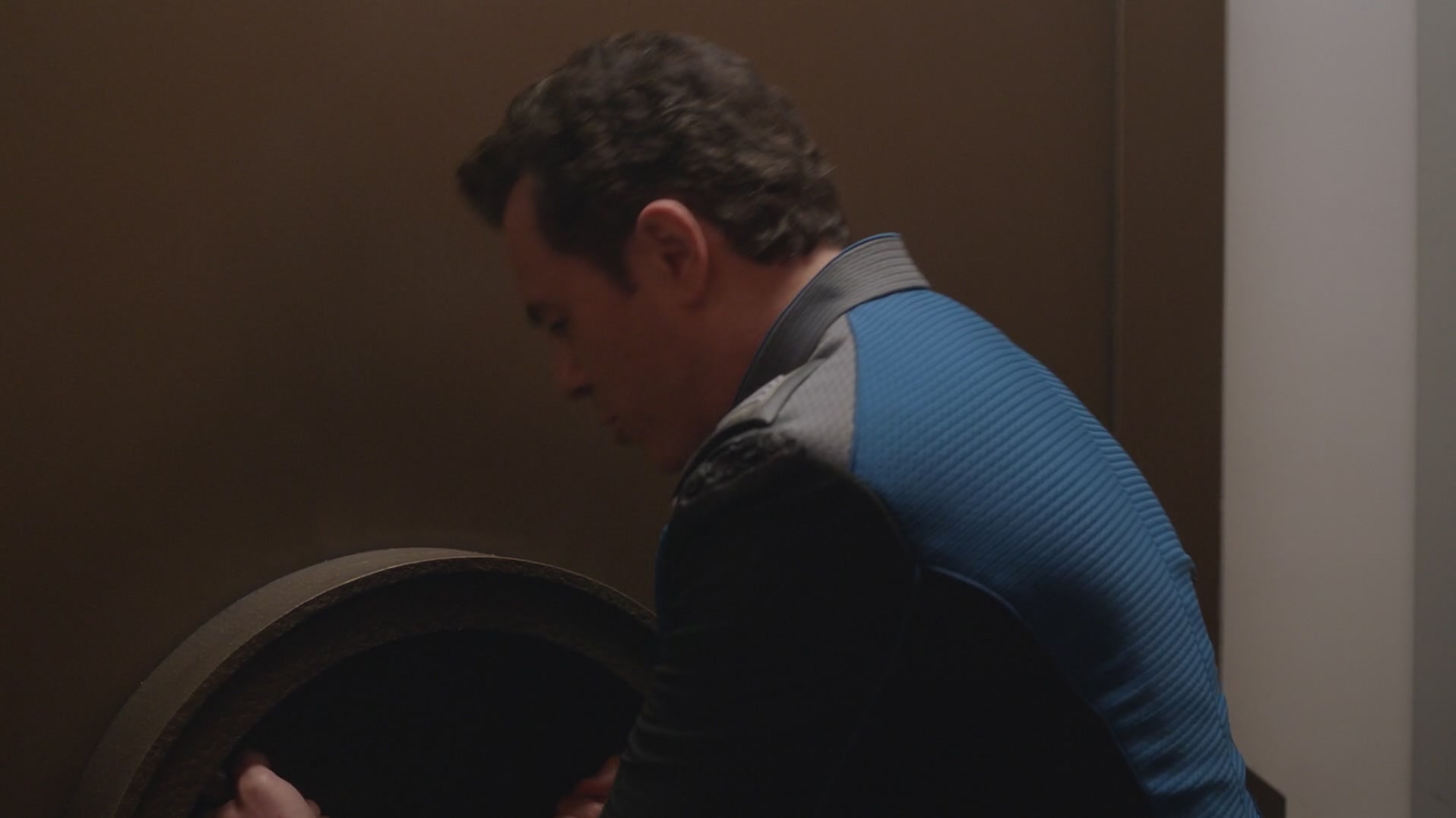 iHeartHalston_HalstonSageNet_TheOrville1x01Screencaps_230.jpg