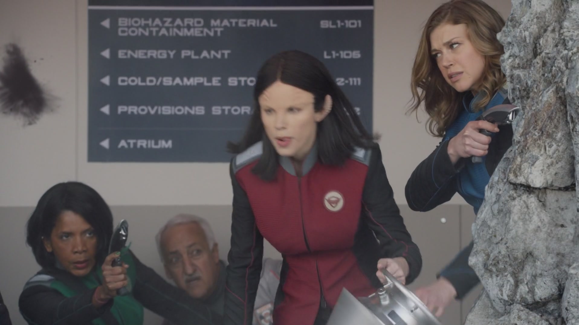 iHeartHalston_HalstonSageNet_TheOrville1x01Screencaps_243.jpg