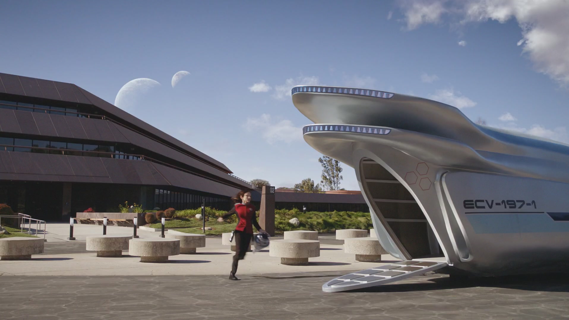 iHeartHalston_HalstonSageNet_TheOrville1x01Screencaps_251.jpg