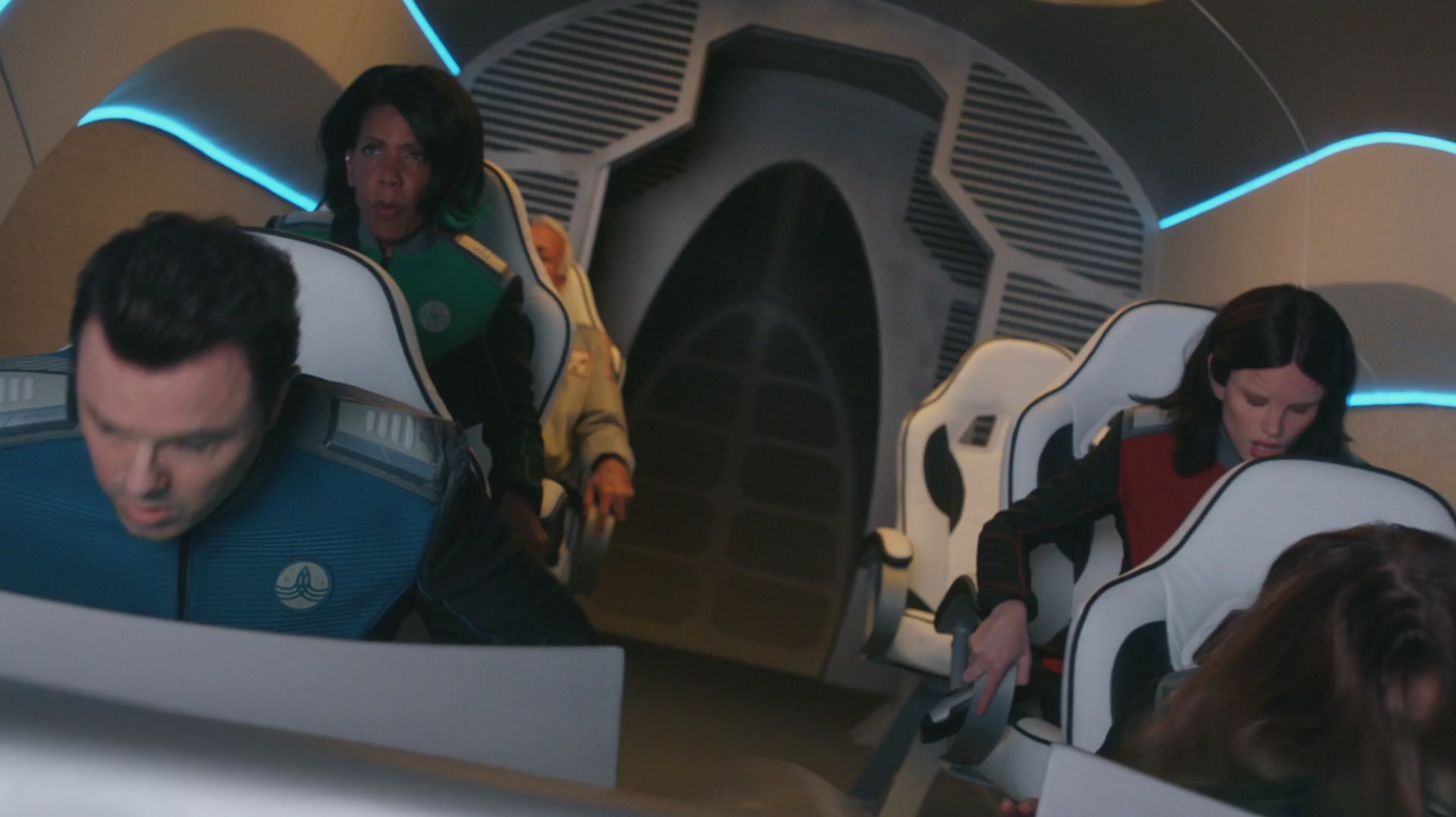 iHeartHalston_HalstonSageNet_TheOrville1x01Screencaps_276.jpg