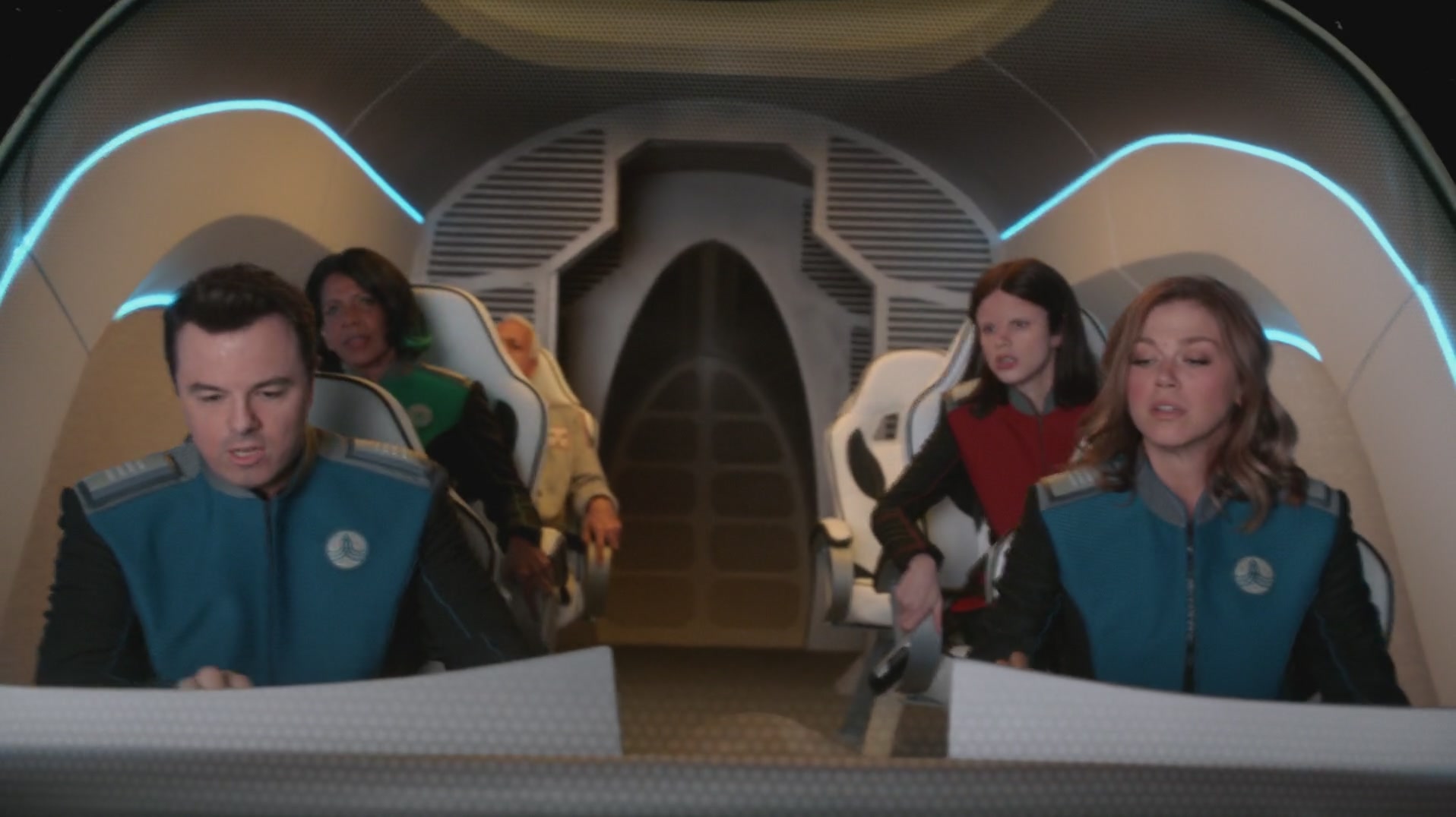 iHeartHalston_HalstonSageNet_TheOrville1x01Screencaps_279.jpg