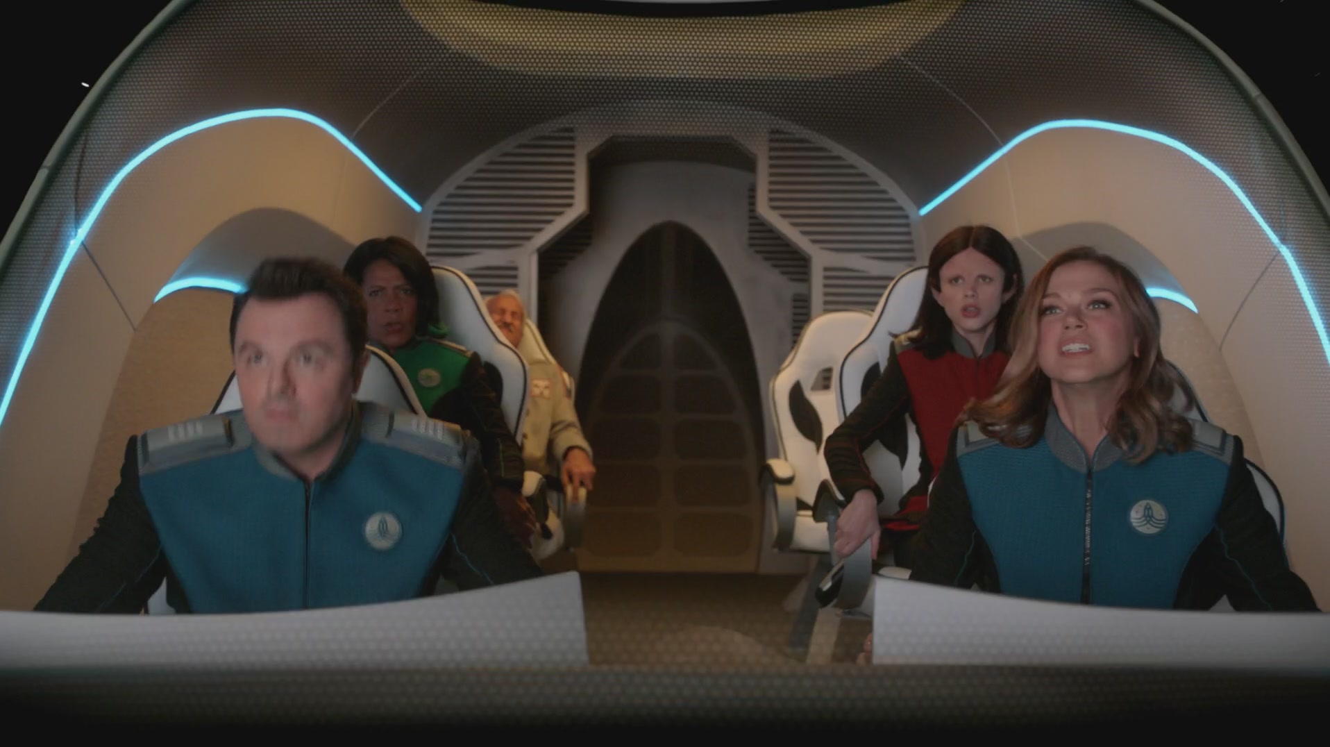 iHeartHalston_HalstonSageNet_TheOrville1x01Screencaps_281.jpg