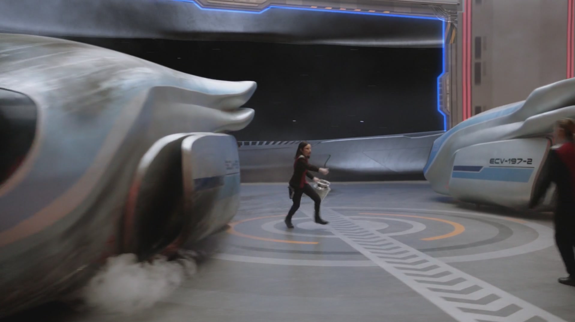 iHeartHalston_HalstonSageNet_TheOrville1x01Screencaps_282.jpg