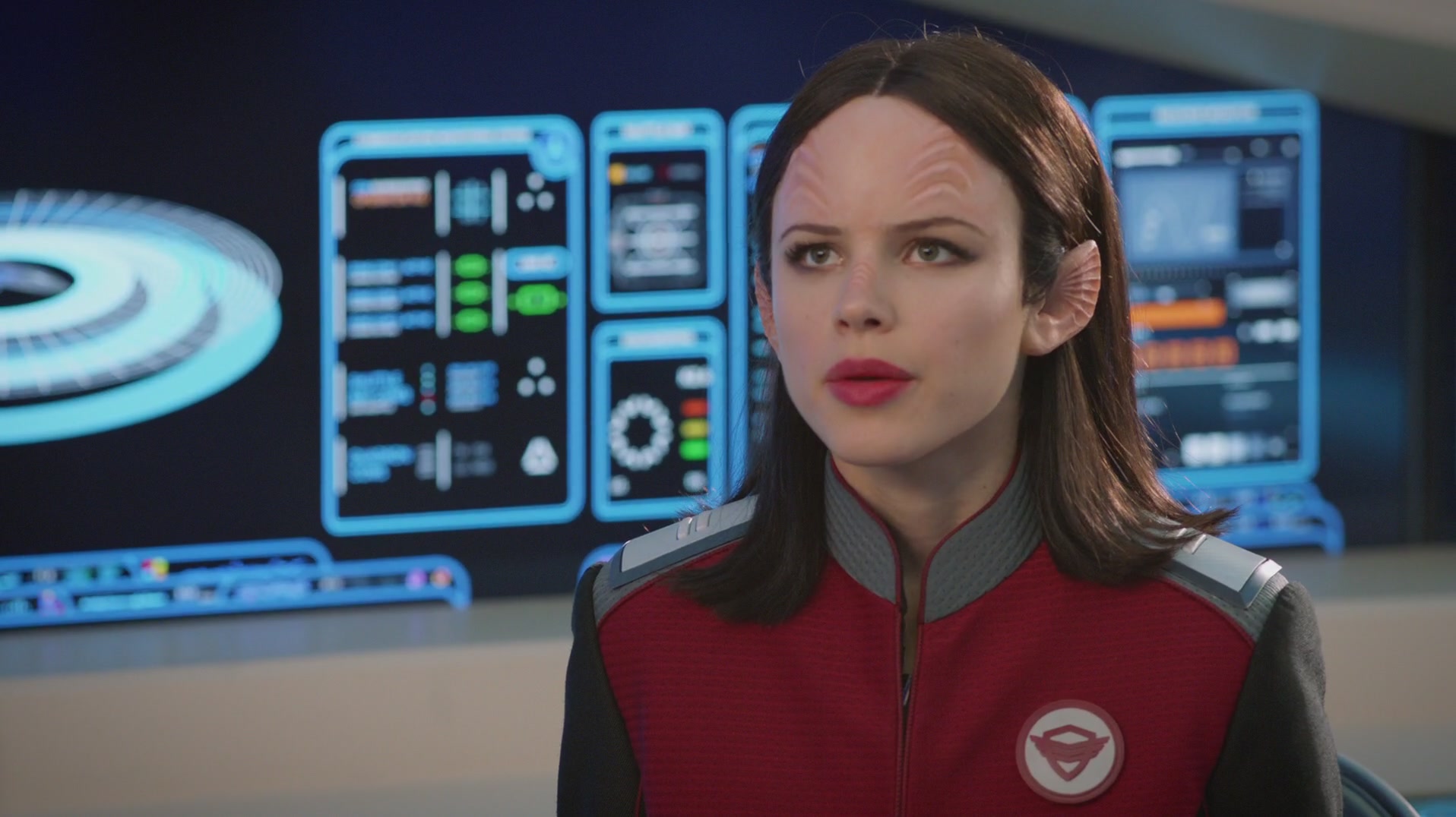 iHeartHalston_HalstonSageNet_TheOrville1x02Screencaps_021.jpg