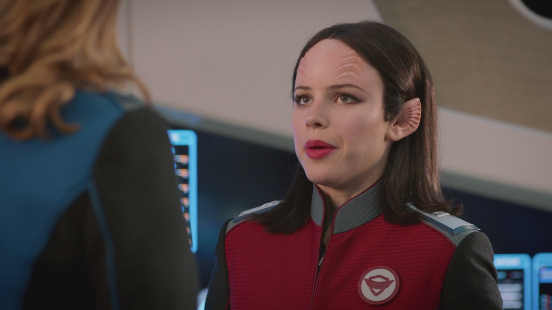 iHeartHalston_HalstonSageNet_TheOrville1x02Screencaps_032.jpg