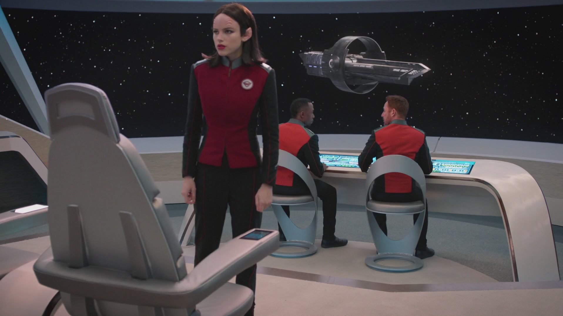 iHeartHalston_HalstonSageNet_TheOrville1x02Screencaps_033.jpg