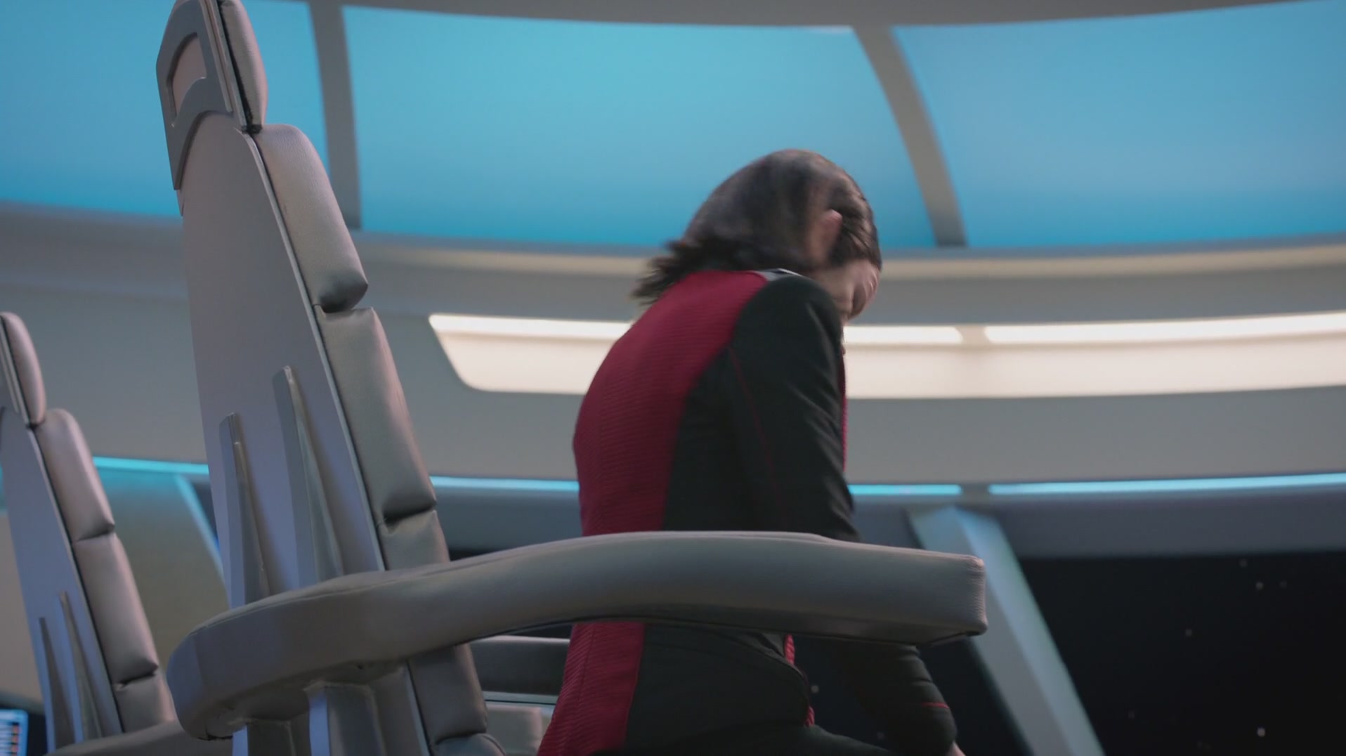 iHeartHalston_HalstonSageNet_TheOrville1x02Screencaps_042.jpg