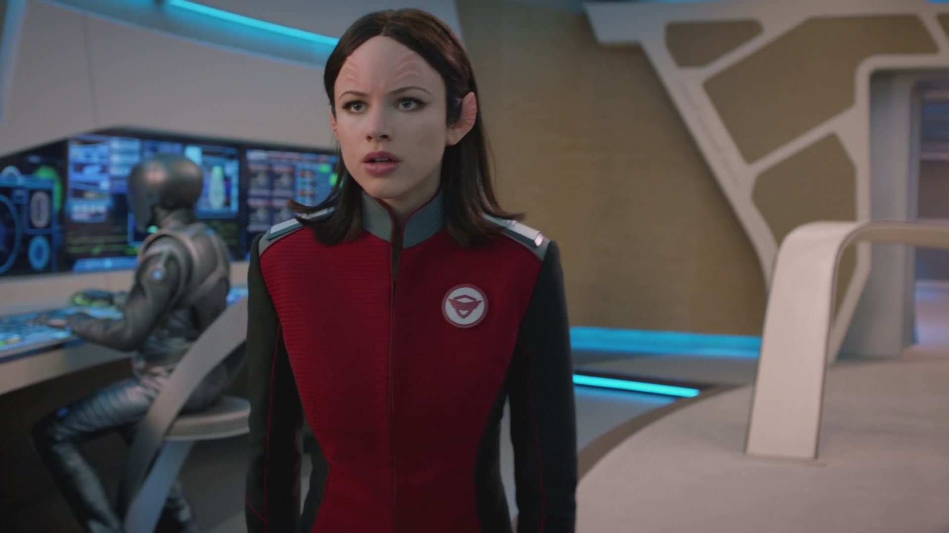 iHeartHalston_HalstonSageNet_TheOrville1x02Screencaps_058.jpg