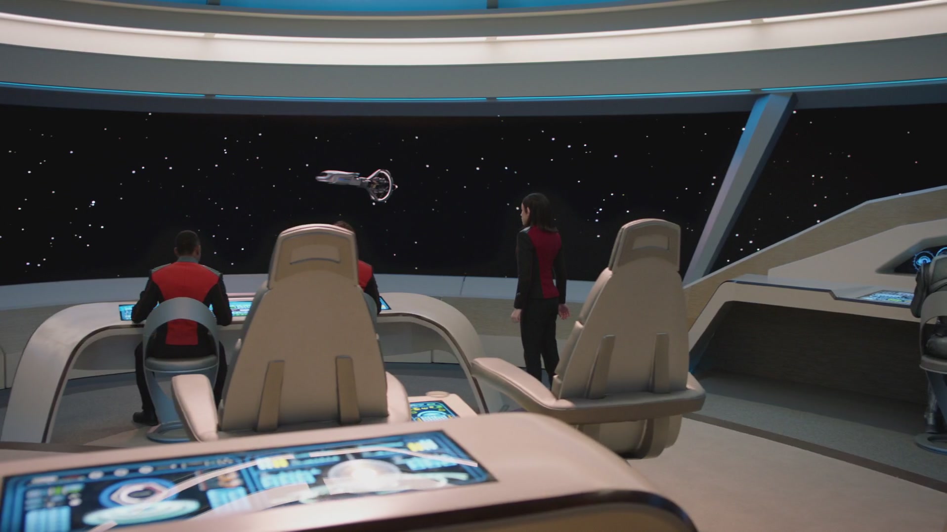 iHeartHalston_HalstonSageNet_TheOrville1x02Screencaps_059.jpg