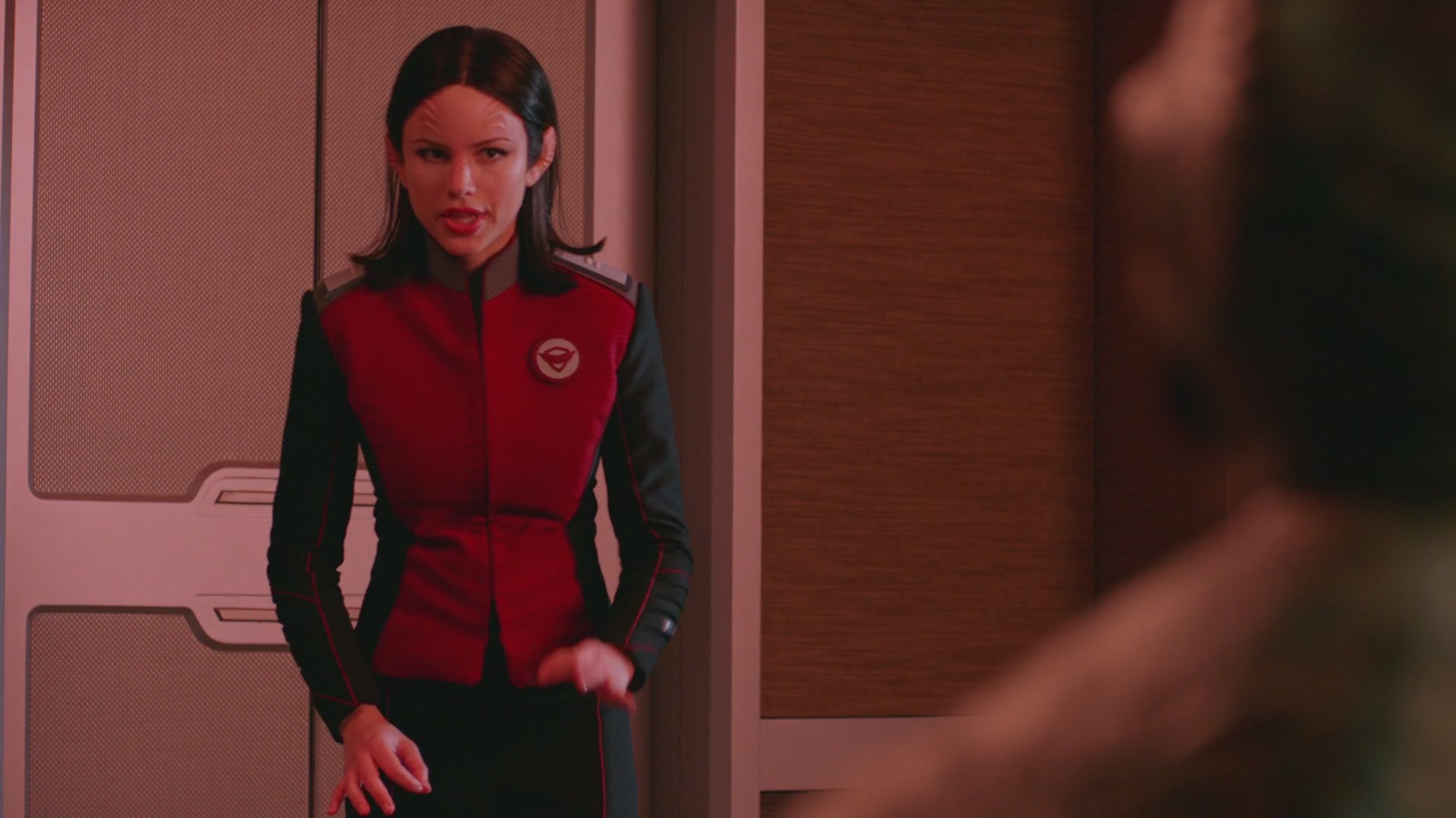 iHeartHalston_HalstonSageNet_TheOrville1x02Screencaps_094.jpg