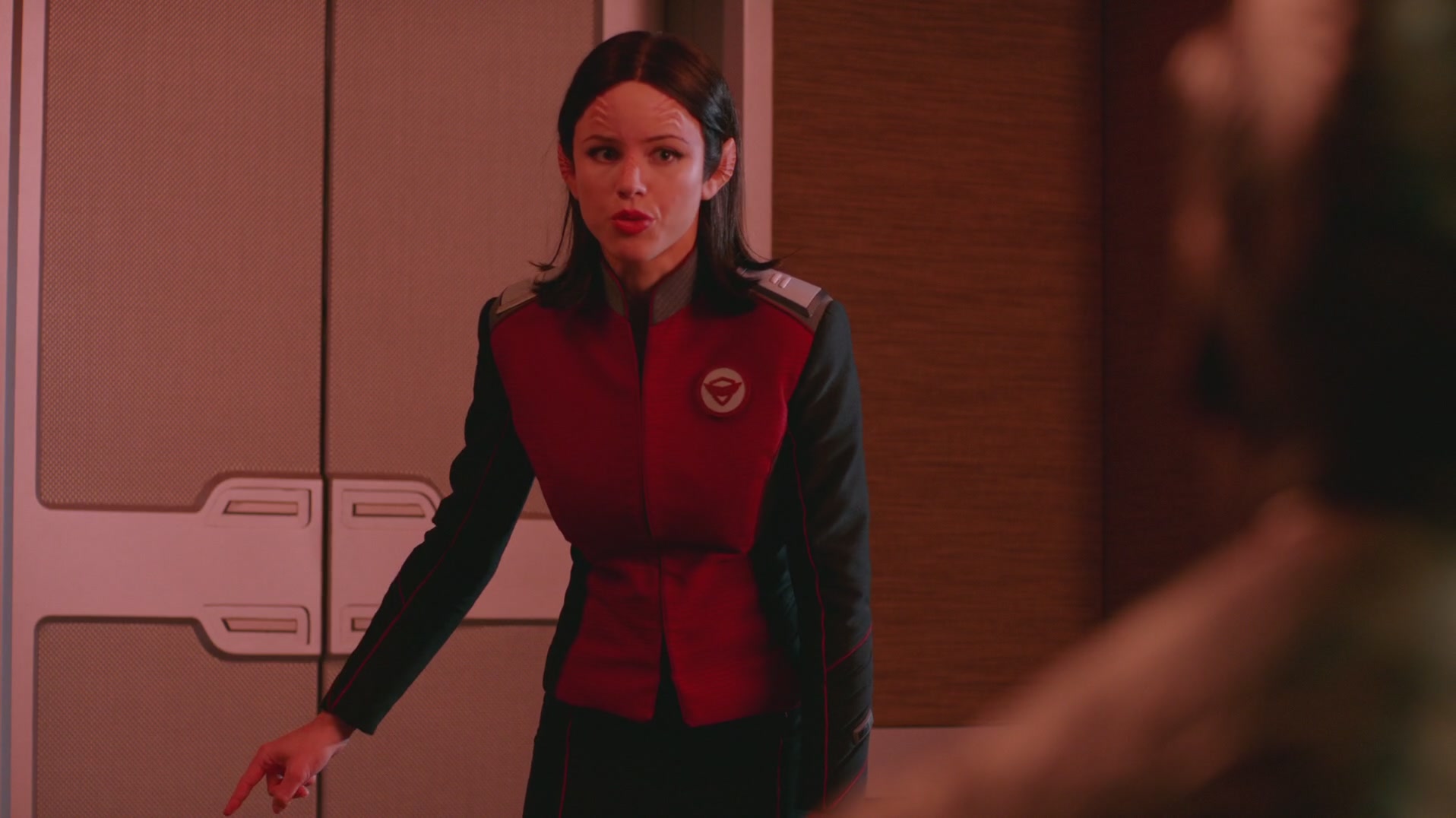 iHeartHalston_HalstonSageNet_TheOrville1x02Screencaps_105.jpg