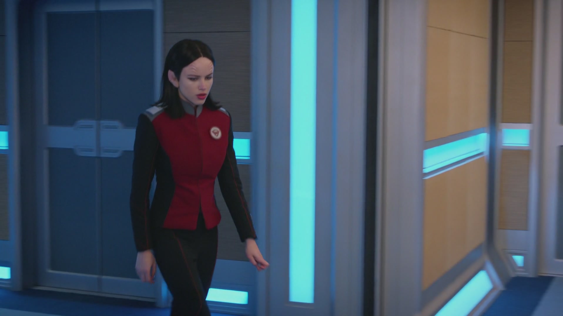 iHeartHalston_HalstonSageNet_TheOrville1x02Screencaps_120.jpg