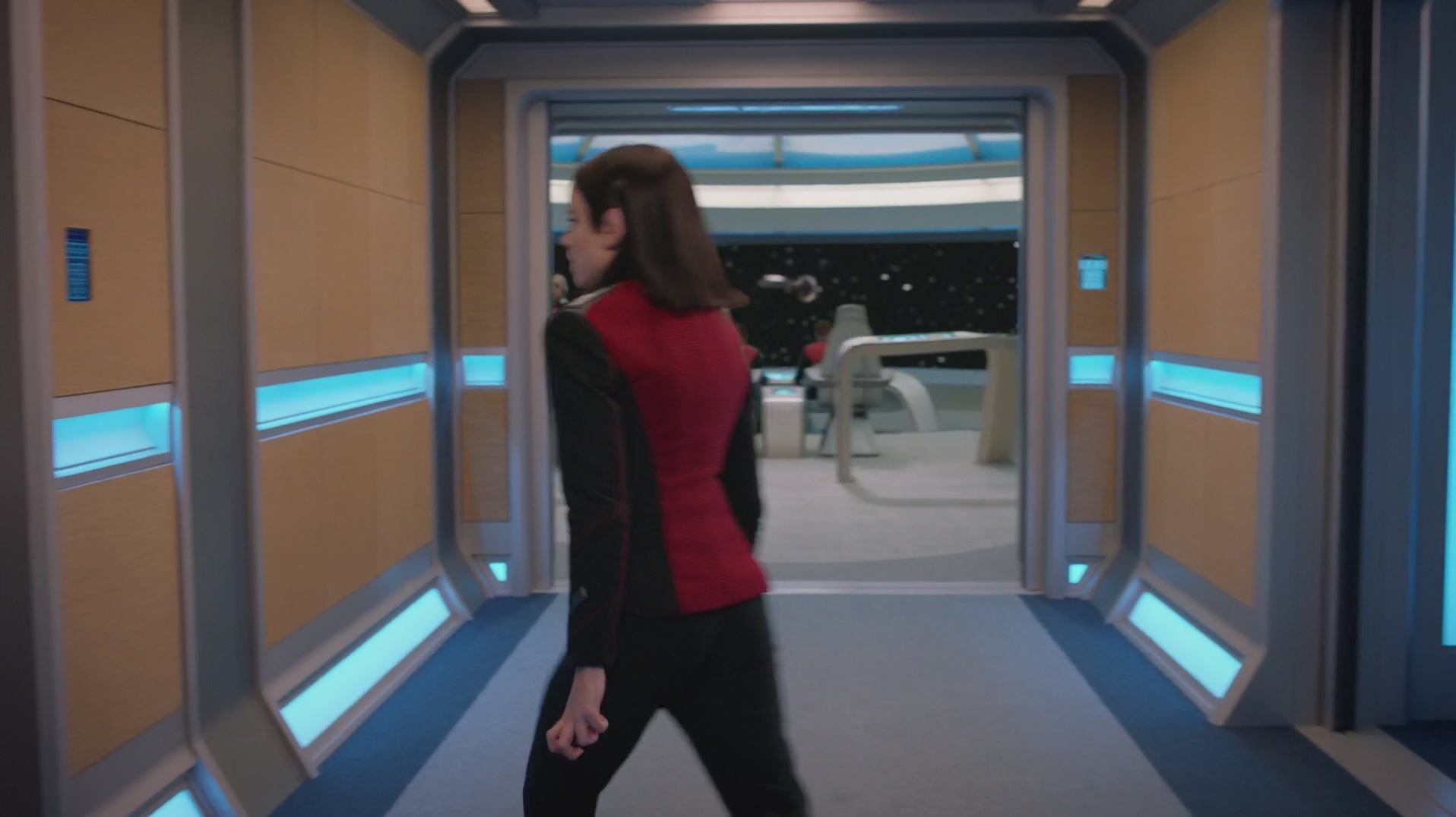 iHeartHalston_HalstonSageNet_TheOrville1x02Screencaps_128.jpg