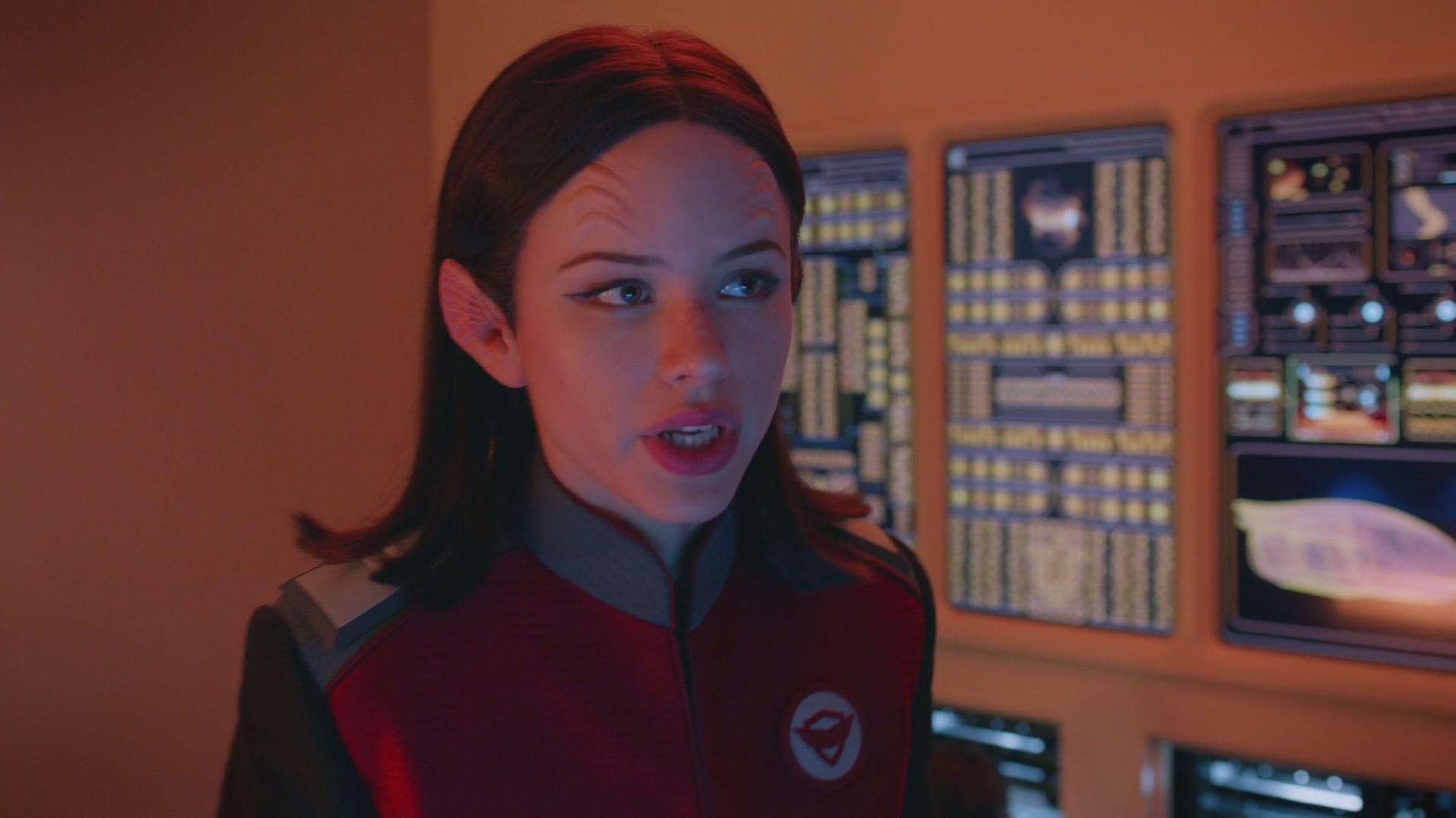 iHeartHalston_HalstonSageNet_TheOrville1x02Screencaps_276.jpg